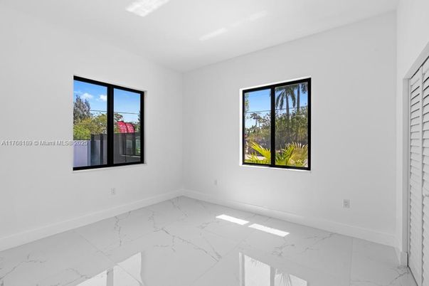 Empty room, Interior, Marble