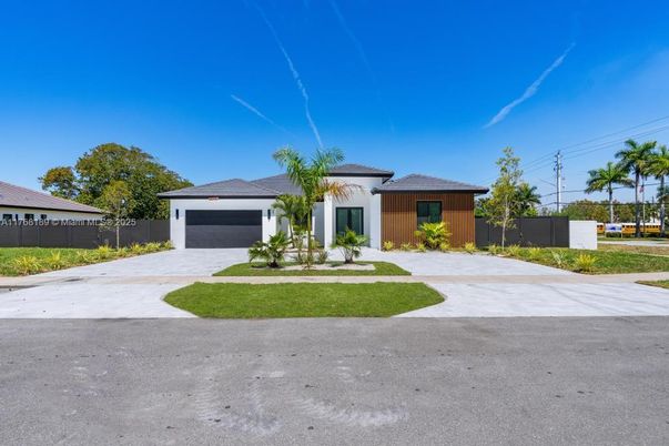 Attached, Backyard, Exterior, Facade, Mediterranean