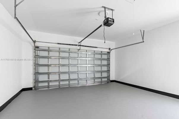 Garage, Interior