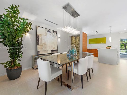 Dining room, Interior, Kitchen, Pendant Lights, Recessed Lighting