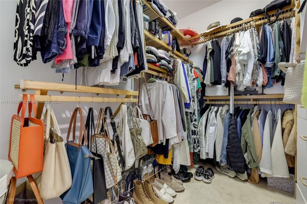 Interior, Walk-in Closets