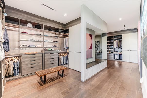 Interior, Recessed Lighting, Walk-in Closets, Wood Texture Flooring