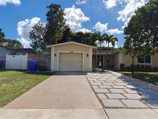 Attached, Backyard, Exterior, Facade, Ranch