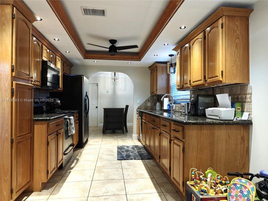 Dining room, Interior, Kitchen, Recessed Lighting