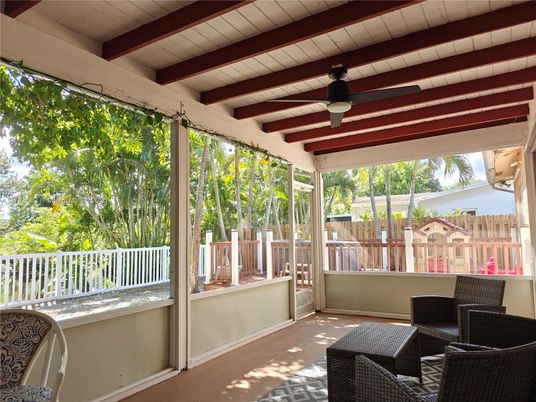 Interior, Sun Room, Wooden Beams