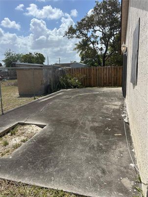 Backyard, Exterior