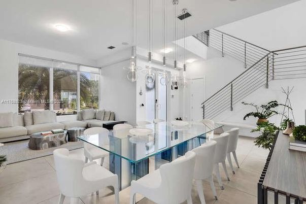Dining room, Interior, Living room, Pendant Lights, Recessed Lighting