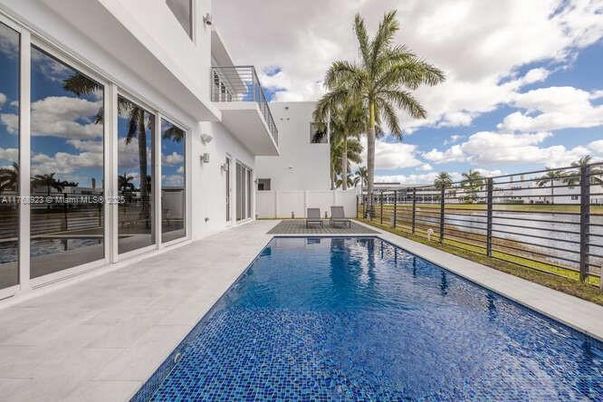 Exterior, Pool, Water