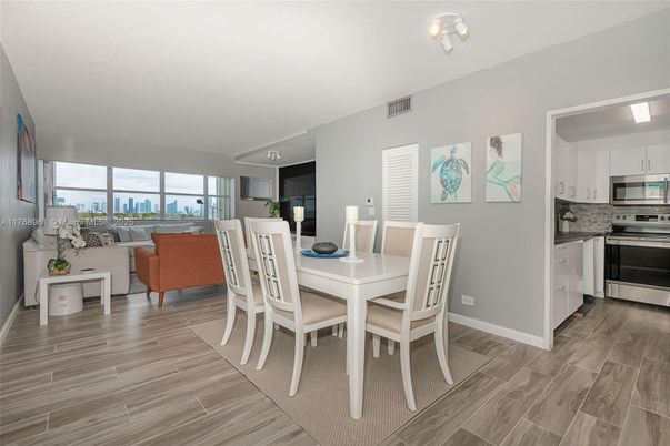 Dining room, Interior, Kitchen, Living room, Stainless Steel Appliances, Wood Texture Flooring