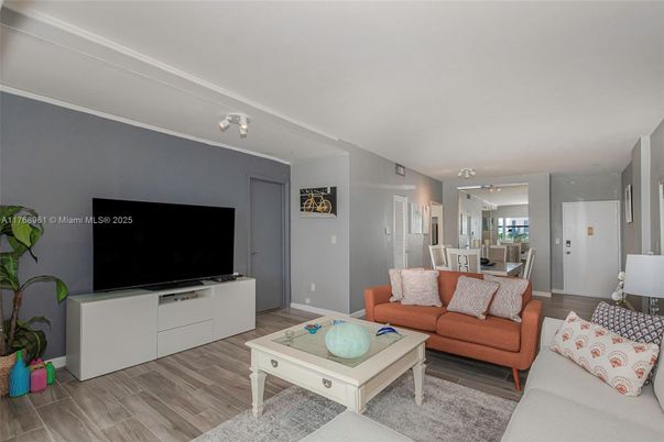 Dining room, Interior, Living room, Wood Texture Flooring