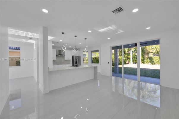 Interior, Kitchen, Pendant Lights, Recessed Lighting