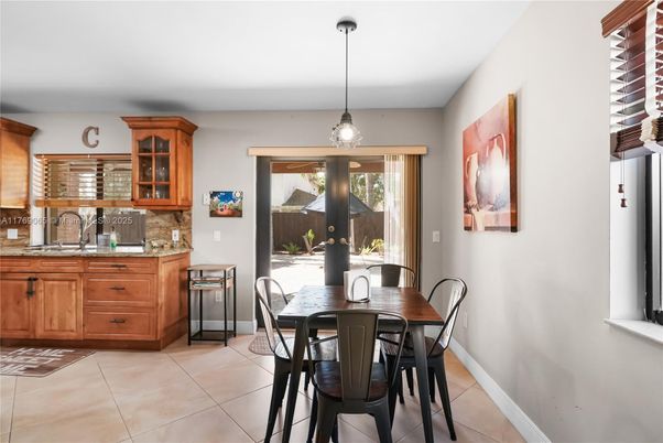 Dining room, Interior, Pendant Lights
