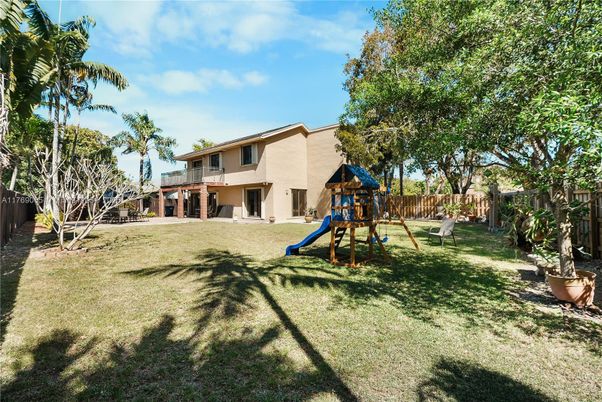 Backyard, Exterior, Playground