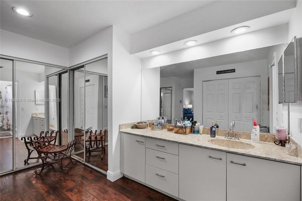 Bathroom, Interior, Recessed Lighting, Wood Texture Flooring
