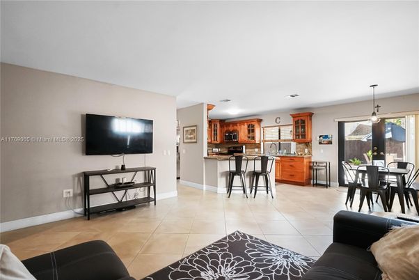 Dining room, Interior, Kitchen, Pendant Lights