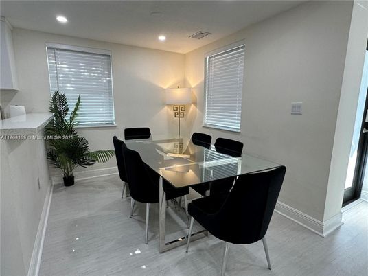 Dining room, Interior, Recessed Lighting