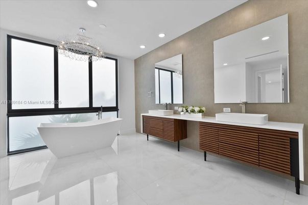 Bathroom, Dual Sink Vanities, Free Standing Baths, Interior, Marble, Recessed Lighting