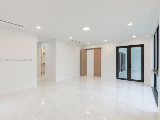 Empty room, Interior, Marble, Recessed Lighting