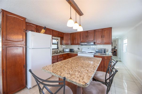 Interior, Kitchen, Pendant Lights