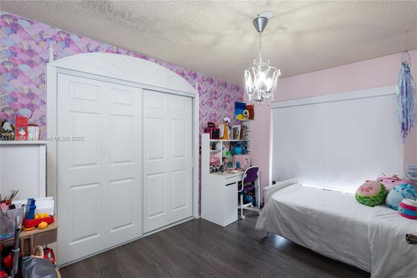 Bedroom, Chandelier, Interior, Pendant Lights, Wood Texture Flooring