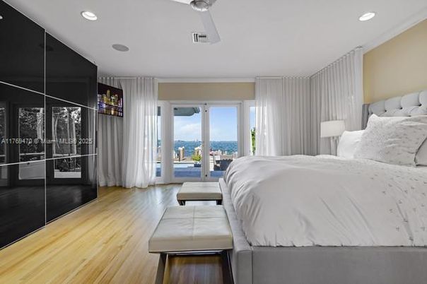 Bedroom, Interior, Recessed Lighting, Water, Wood Texture Flooring