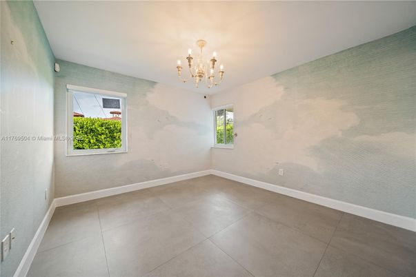 Chandelier, Empty room, Interior
