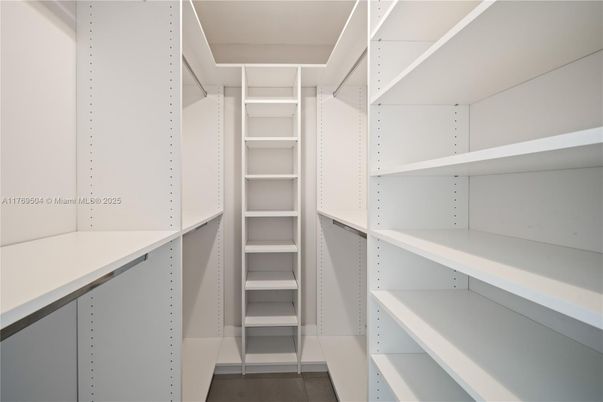 Interior, Walk-in Closets
