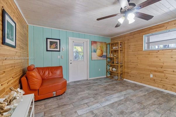 Empty room, Interior, Wood Texture Flooring, Wooden Walls