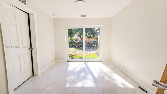 Empty room, Interior, Marble