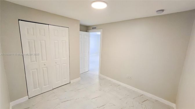 Empty room, Interior, Marble