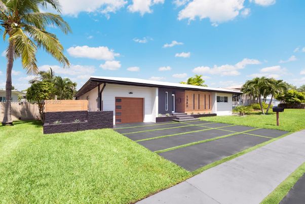 Attached, Backyard, Exterior, Facade, Ranch