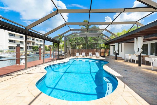 Glass Ceilings, Interior, Pool, Sun Room, Water