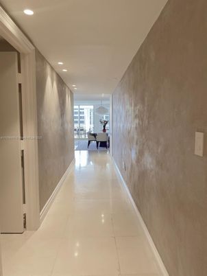 Dining room, Interior, Recessed Lighting