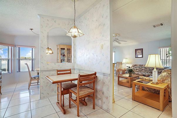 Dining room, Interior, Pendant Lights