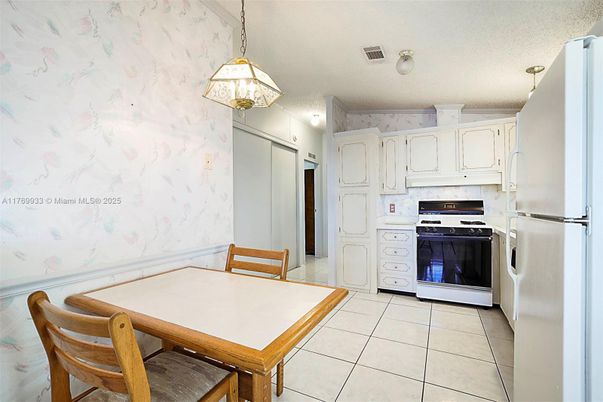 Dining room, Interior, Kitchen, Pendant Lights
