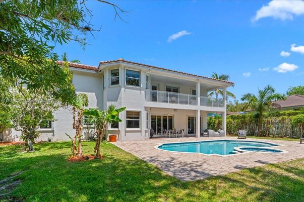 Backyard, Exterior, Pool