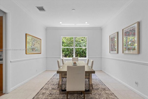 Dining room, Interior, Recessed Lighting