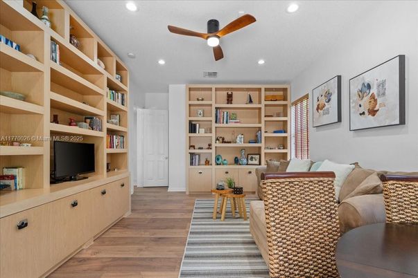 Interior, Recessed Lighting, Wood Texture Flooring