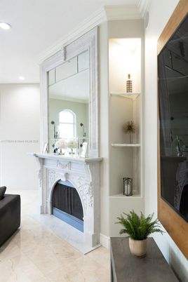 Fireplace, Interior, Recessed Lighting
