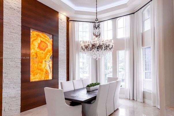 Chandelier, Dining room, Interior