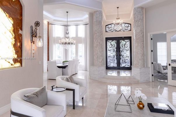 Chandelier, Dining room, Interior, Pendant Lights