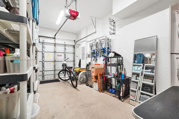 Garage, Interior