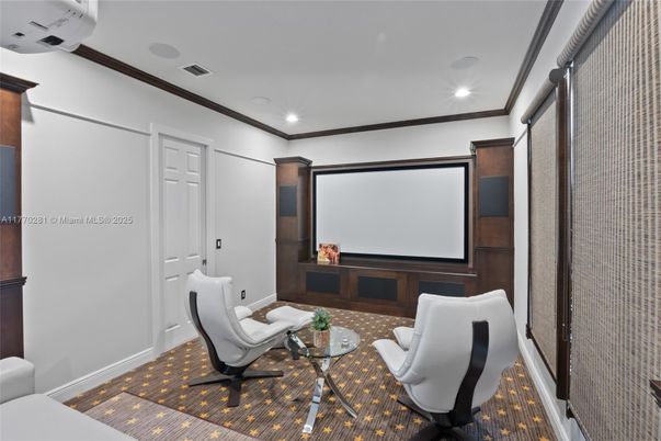 Interior, Projection Screen, Recessed Lighting, Theatre Room