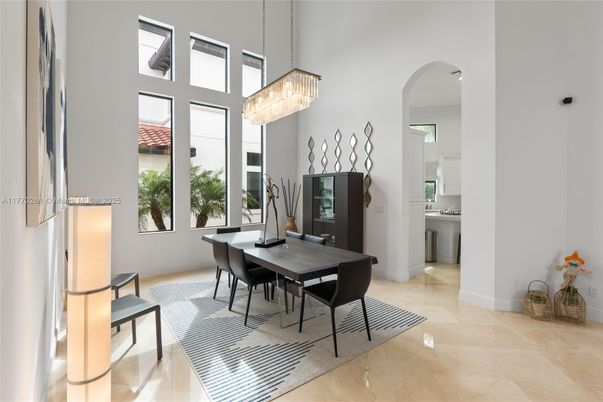 Chandelier, Dining room, Interior
