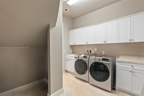 Interior, Washer