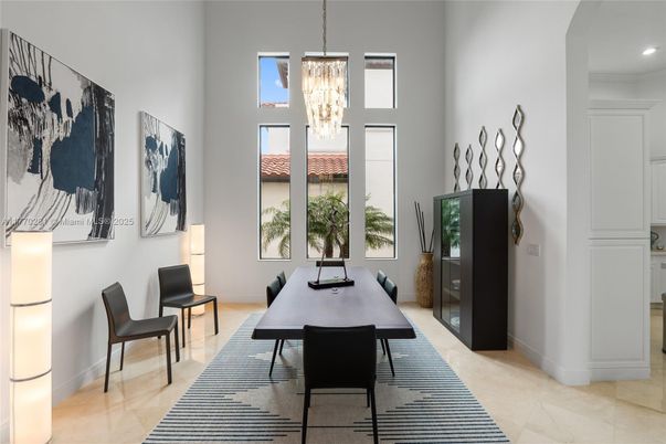 Chandelier, Dining room, Interior, Pendant Lights, Recessed Lighting