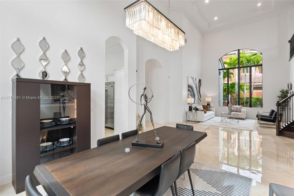 Chandelier, Dining room, Interior, Living room, Recessed Lighting