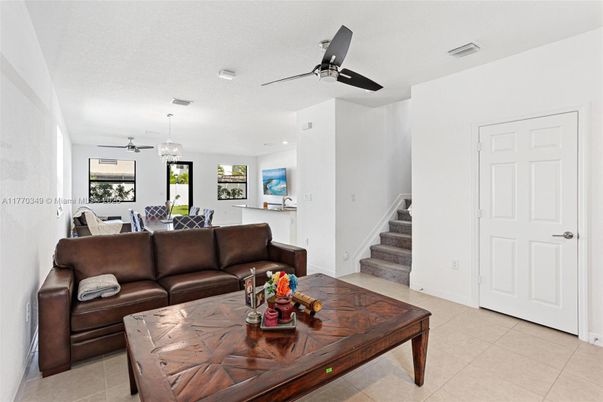 Chandelier, Dining room, Interior, Living room, Recessed Lighting