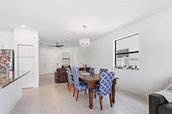 Chandelier, Dining room, Interior, Recessed Lighting