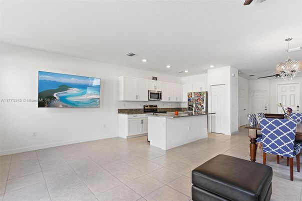 Chandelier, Interior, Kitchen, Recessed Lighting, Stainless Steel Appliances